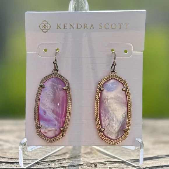 💓Kendra Scott Lilac Mother of Pearl Earrings In Rose Gold ⇶ Retired color💓 - Picture 6 of 6